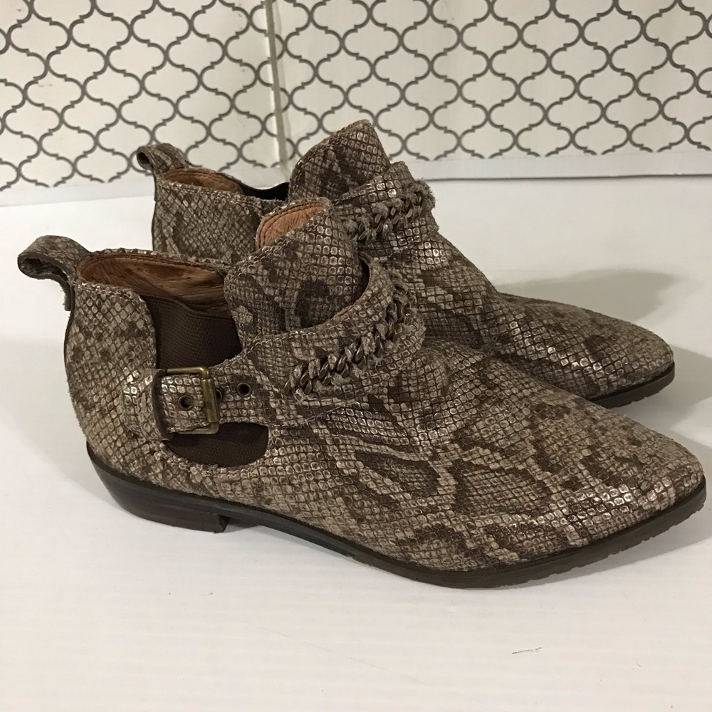 Gentle Souls Snakeskin-Textured Cutout Ankle Boots - Taupe Size 6M